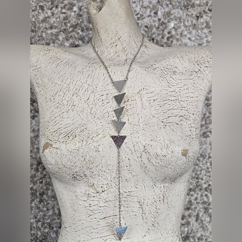 Vintage Y2k Zap Triangle metal dangle necklace silver